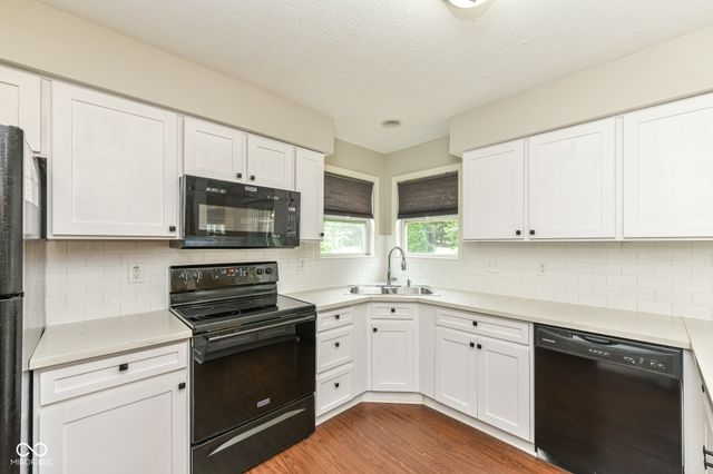 7954 Branch Creek Drive, Indianapolis, IN 46268