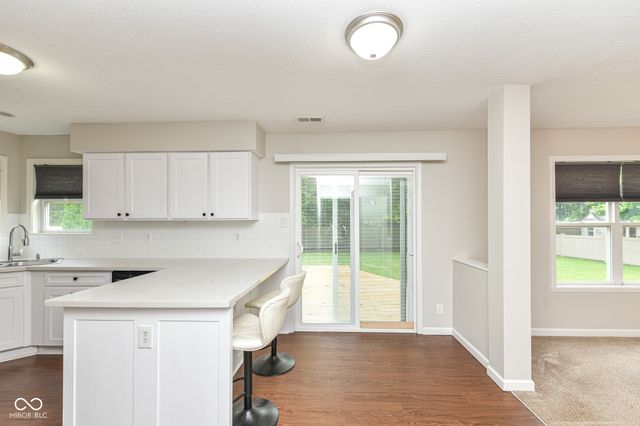 7954 Branch Creek Drive, Indianapolis, IN 46268