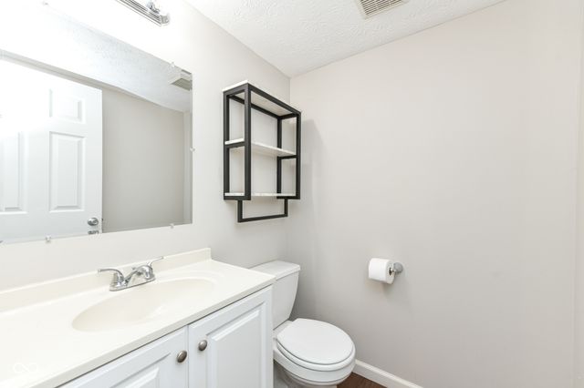 7954 Branch Creek Drive, Indianapolis, IN 46268