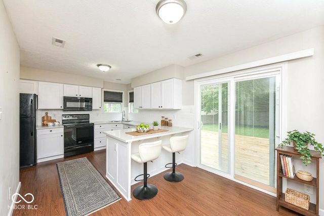 7954 Branch Creek Drive, Indianapolis, IN 46268