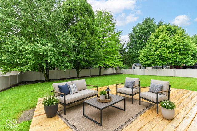7954 Branch Creek Drive, Indianapolis, IN 46268