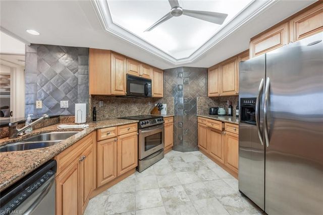 4751 Gulf Shore BLVD N 507, Naples, FL 34103