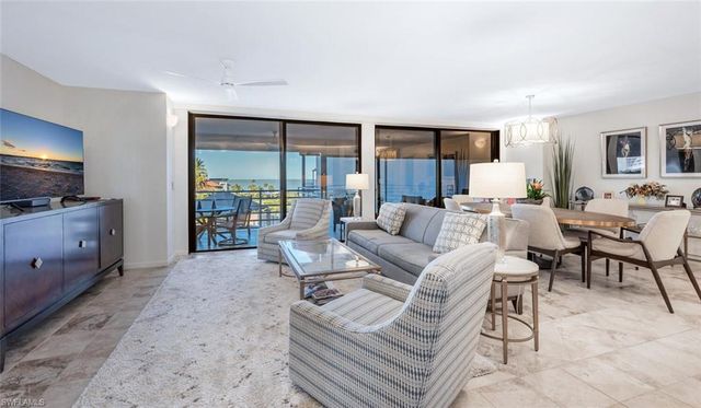 4751 Gulf Shore BLVD N 507, Naples, FL 34103
