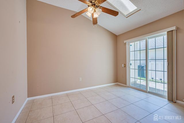 280 Mockingbird Drive, Monroe, NJ 08831