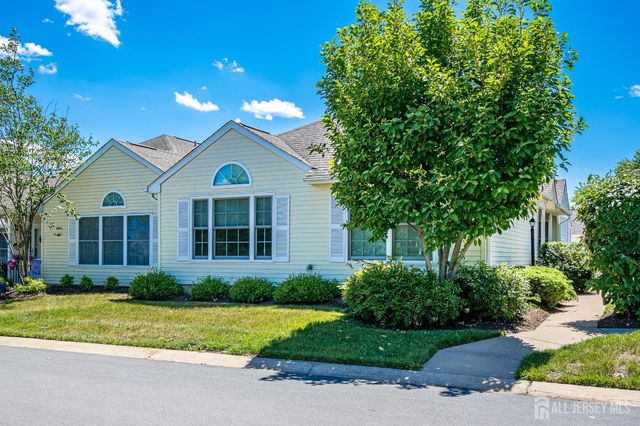 280 Mockingbird Drive, Monroe, NJ 08831