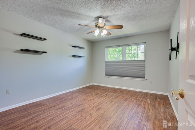 280 Mockingbird Drive, Monroe, NJ 08831