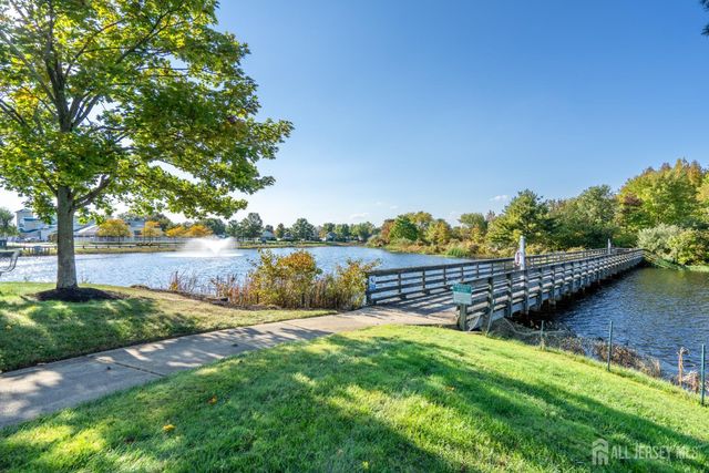 280 Mockingbird Drive, Monroe, NJ 08831