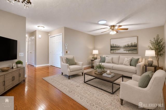 280 Mockingbird Drive, Monroe, NJ 08831