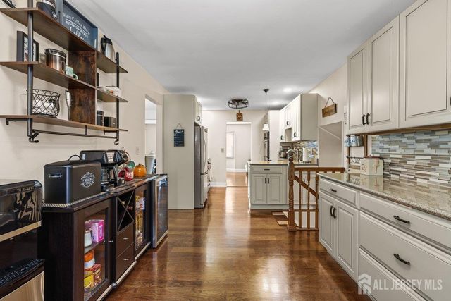 6 Teton Place, Old Bridge, NJ 08857