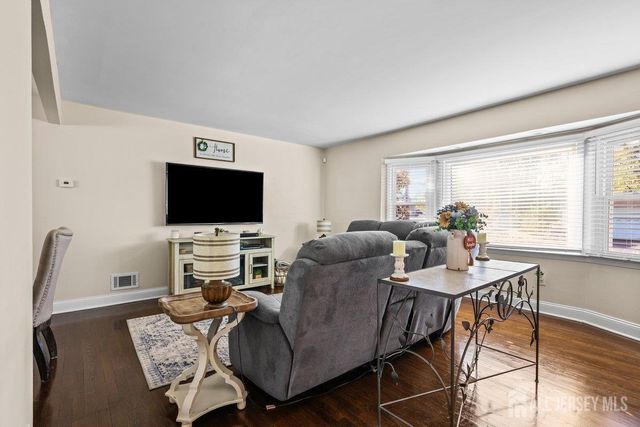 6 Teton Place, Old Bridge, NJ 08857