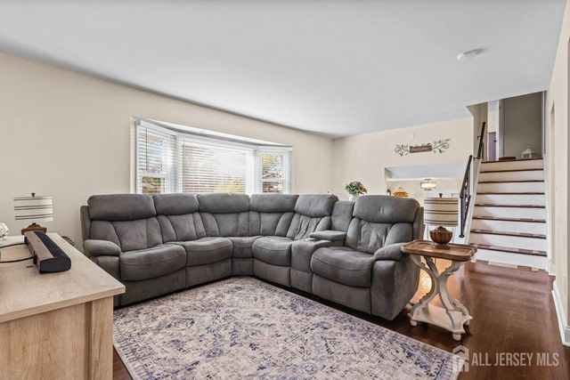 6 Teton Place, Old Bridge, NJ 08857