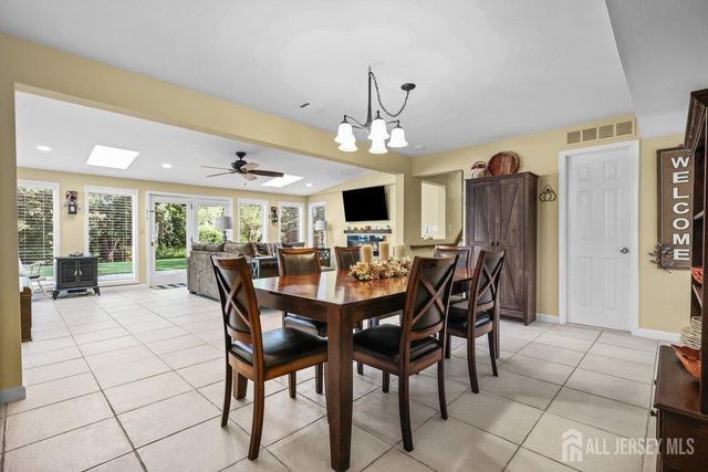 6 Teton Place, Old Bridge, NJ 08857