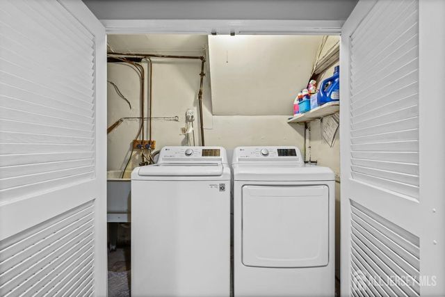 6 Teton Place, Old Bridge, NJ 08857