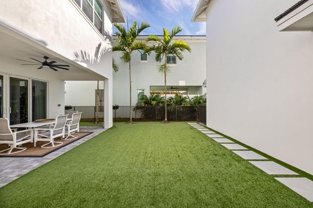 13625 Dumont Road, Palm Beach Gardens, FL 33418