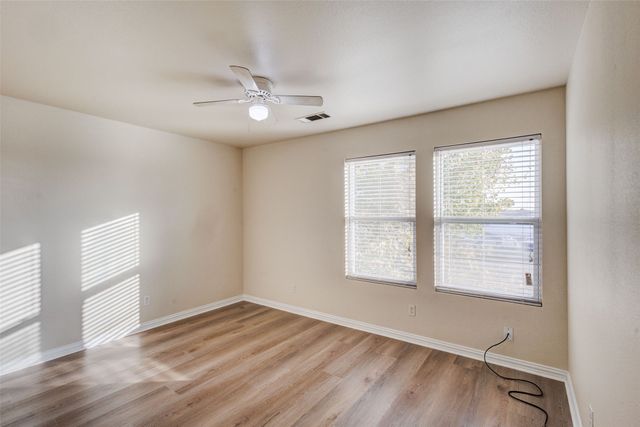 2338 Kingsway Drive, Arlington, TX 76012