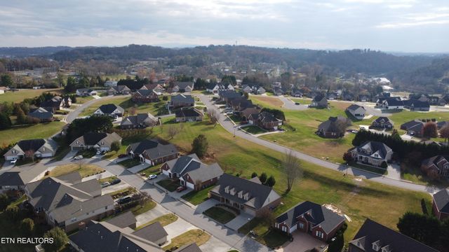 408 Lochmere Drive, Morristown, TN 37814