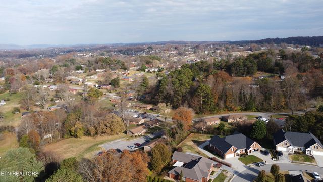 408 Lochmere Drive, Morristown, TN 37814