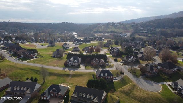 408 Lochmere Drive, Morristown, TN 37814
