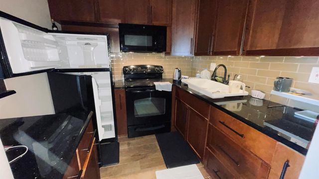 23 Easthampton A, West Palm Beach, FL 33417