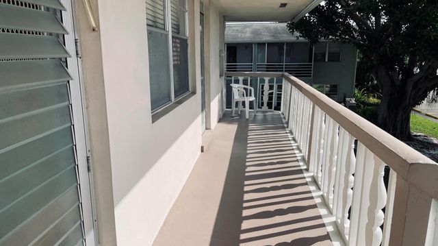 23 Easthampton A, West Palm Beach, FL 33417