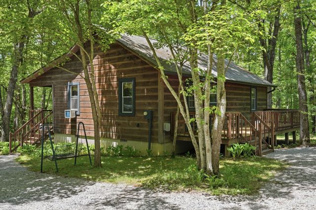 118 Cherokee Rd, Spencer, TN 38585