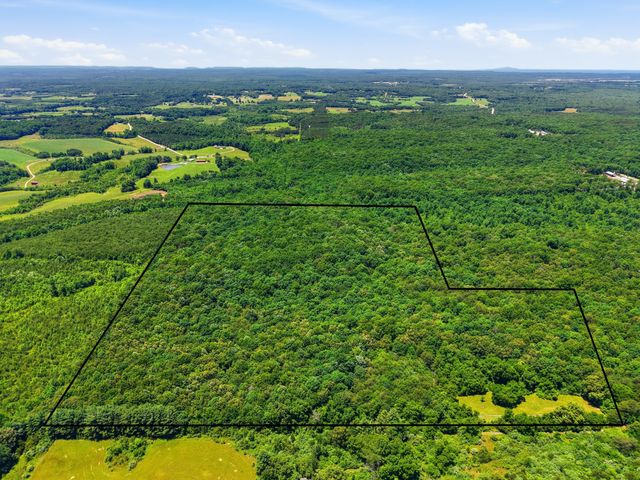 118 Cherokee Rd, Spencer, TN 38585