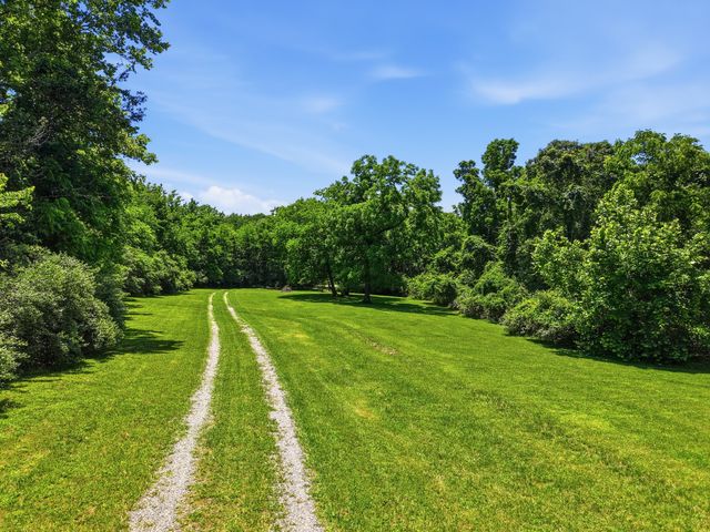 118 Cherokee Rd, Spencer, TN 38585