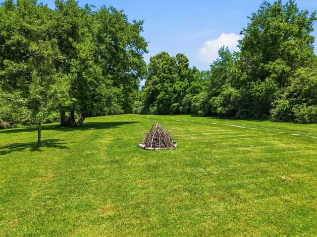 118 Cherokee Rd, Spencer, TN 38585