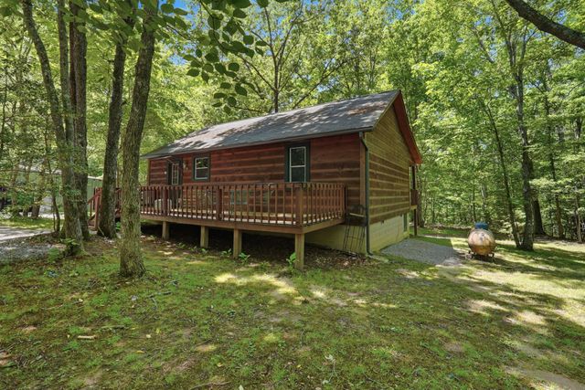 118 Cherokee Rd, Spencer, TN 38585
