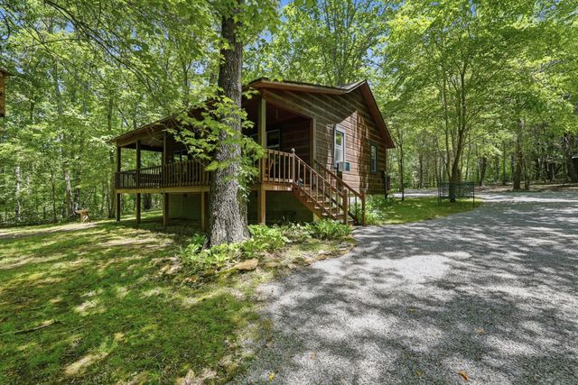 118 Cherokee Rd, Spencer, TN 38585