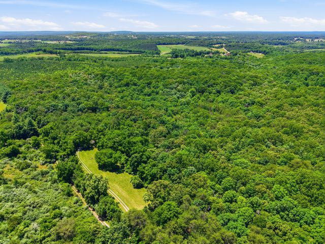 118 Cherokee Rd, Spencer, TN 38585