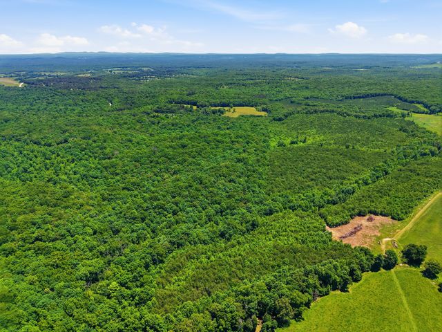118 Cherokee Rd, Spencer, TN 38585