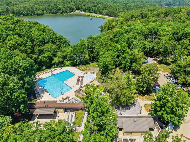118 Cherokee Rd, Spencer, TN 38585