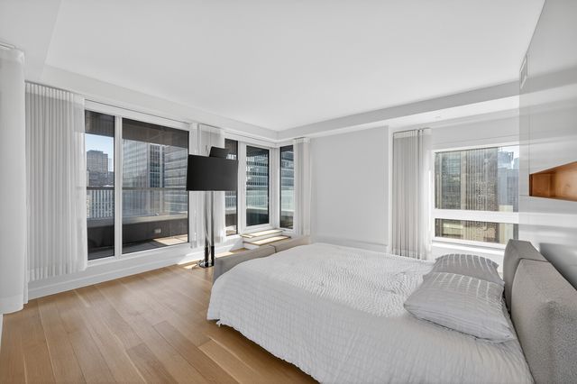 135 W 52ND Street PH4, New York City, NY 10019