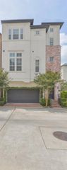 2717 Arabelle Grove, Houston, TX 77007