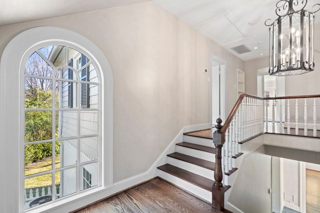 8530 Jourdan Way, Dallas, TX 75225