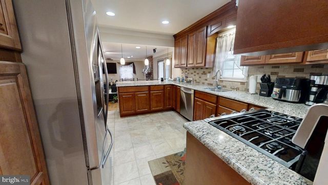 2201 IDA LN, Vineland, NJ 08361