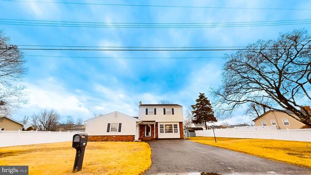 2201 IDA LN, Vineland, NJ 08361