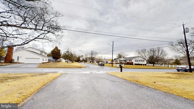 2201 IDA LN, Vineland, NJ 08361