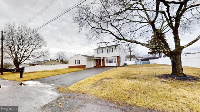 2201 IDA LN, Vineland, NJ 08361