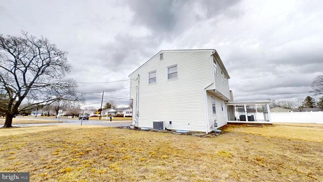 2201 IDA LN, Vineland, NJ 08361