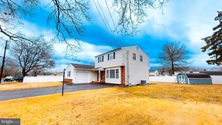 2201 IDA LN, Vineland, NJ 08361