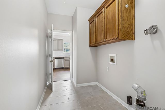 1460 Ironwood Dr, Denham Springs, LA 70726