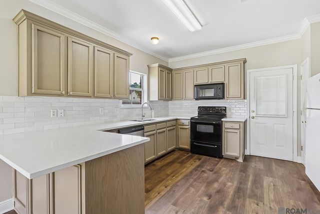 1460 Ironwood Dr, Denham Springs, LA 70726