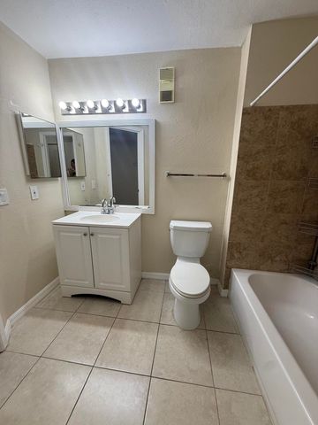 3390 N Pinewalk Dr Drive N 1012, Margate, FL 33063