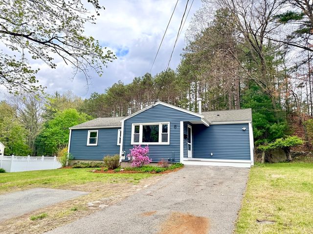 8 Reardon Rd, Hudson, MA 01749