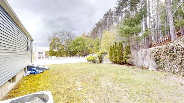 8 Reardon Rd, Hudson, MA 01749