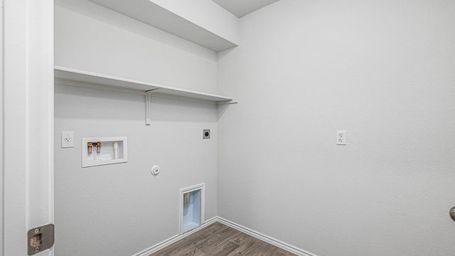152 McNamara CT, Jarrell, TX 76537