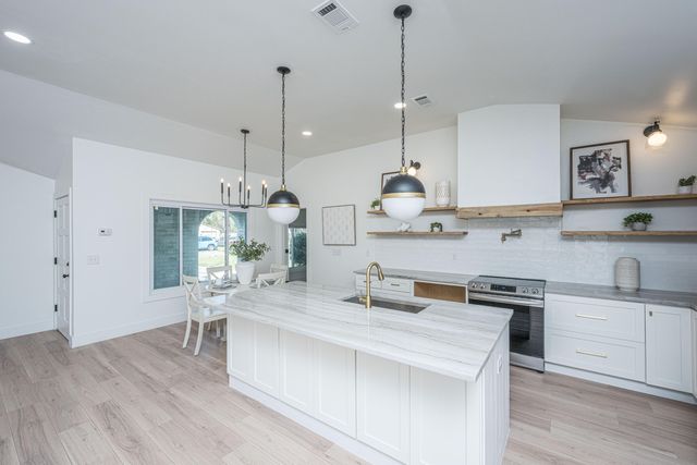 5819 Saint Angela Drive, North Charleston, SC 29418