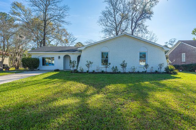 5819 Saint Angela Drive, North Charleston, SC 29418